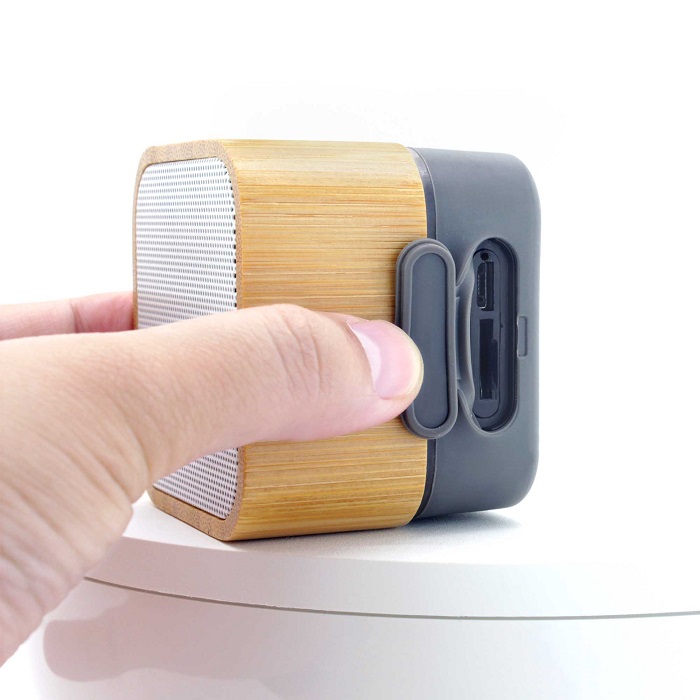 Yelkhay - Bamboo Bluetooth Speaker