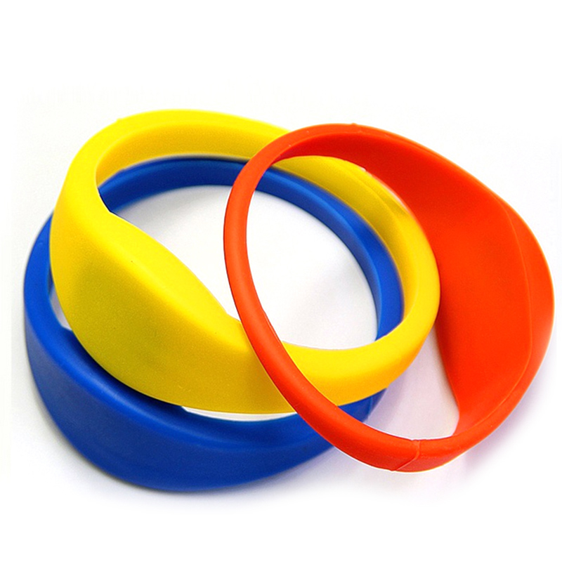 NFC Silicone bracelet for cahsless payment