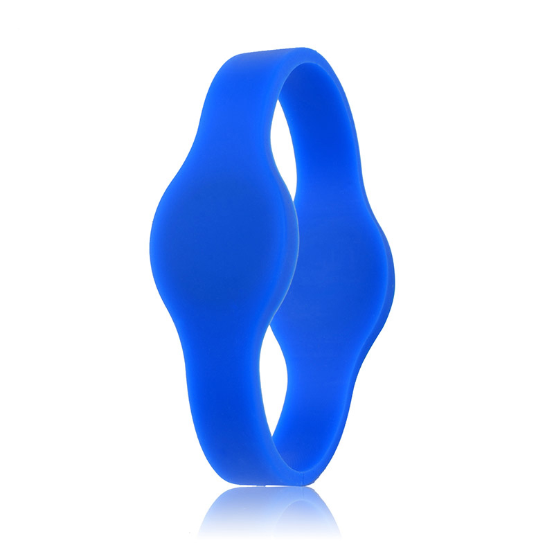 Dual frequency RFID bracelet for Access Control