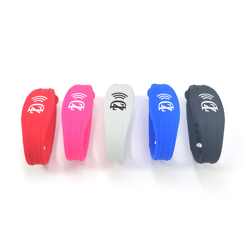 Reusable RFID Wristband Weatherproof NFC Silicone Bracelet