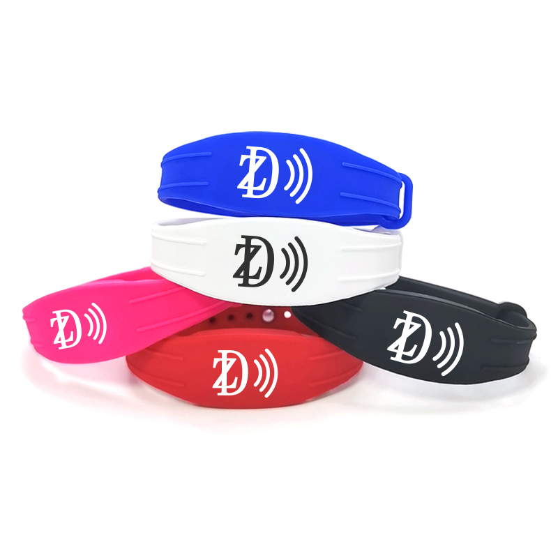 Reusable RFID Wristband Weatherproof NFC Silicone Bracelet